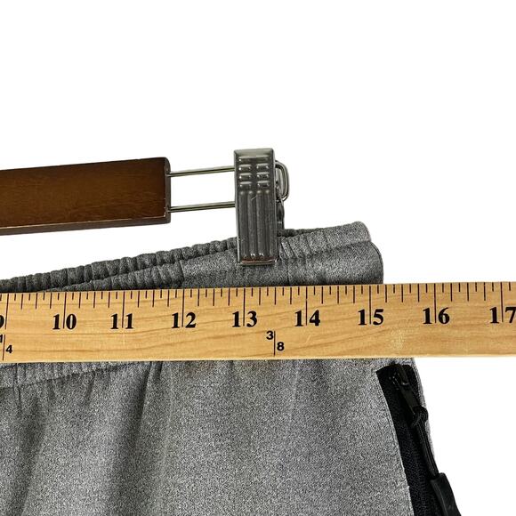 Public Record Men’s Standard Fit Cargo Style Joggers Large Gray GUC💗 - Picture 9 of 10